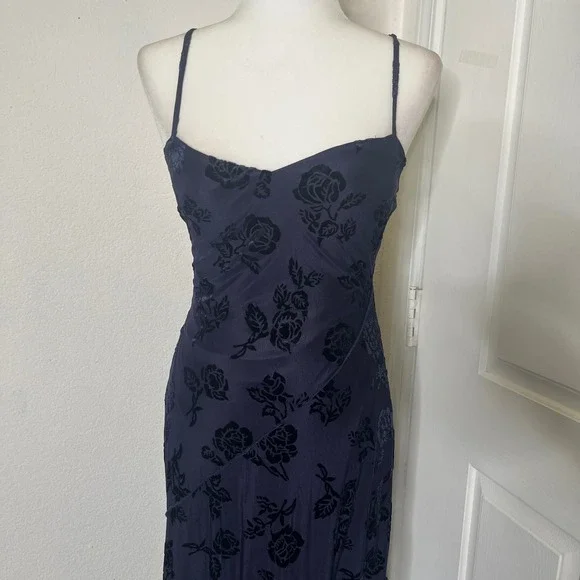 Trixxi Floral Burnout Velvet Maxi Dress M Navy Blue Asymmetrical Hem Whimsigoth - Picture 4 of 14